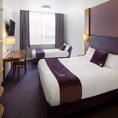 Premier Inn Warrington South المظهر الخارجي الصورة