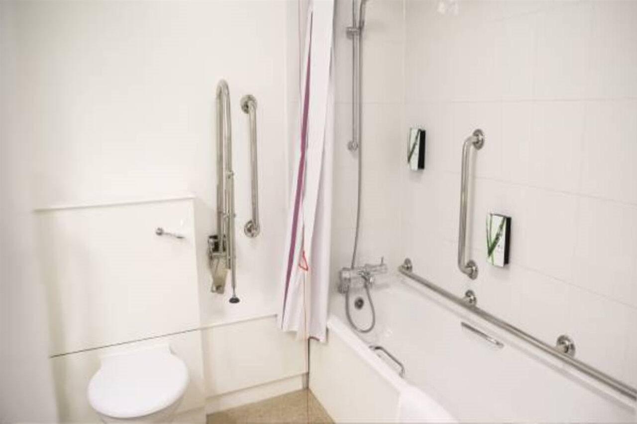 Premier Inn Warrington South المظهر الخارجي الصورة