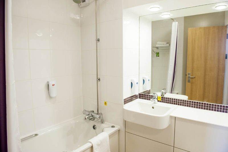 Premier Inn Warrington South المظهر الخارجي الصورة