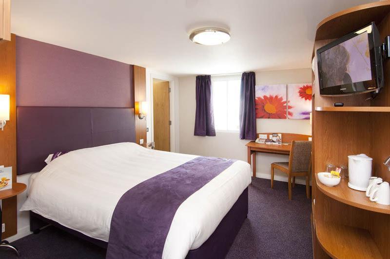Premier Inn Warrington South المظهر الخارجي الصورة